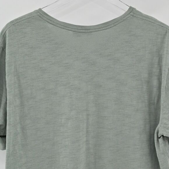 VINCE Shirt Mens Sz XL Sage Green 100% Cotton V Neck Tee Short Sleeve Basic - Picture 6 of 12